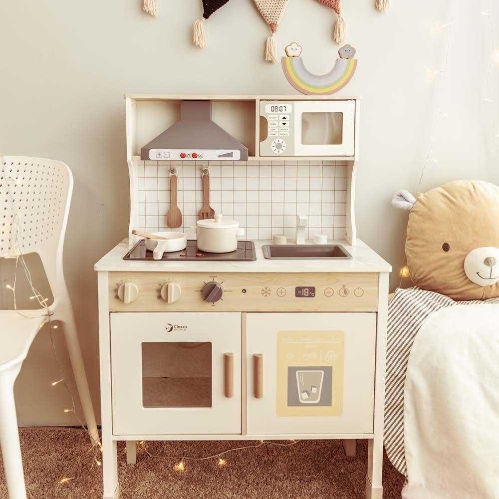 Pretend & Play Kitchen 5