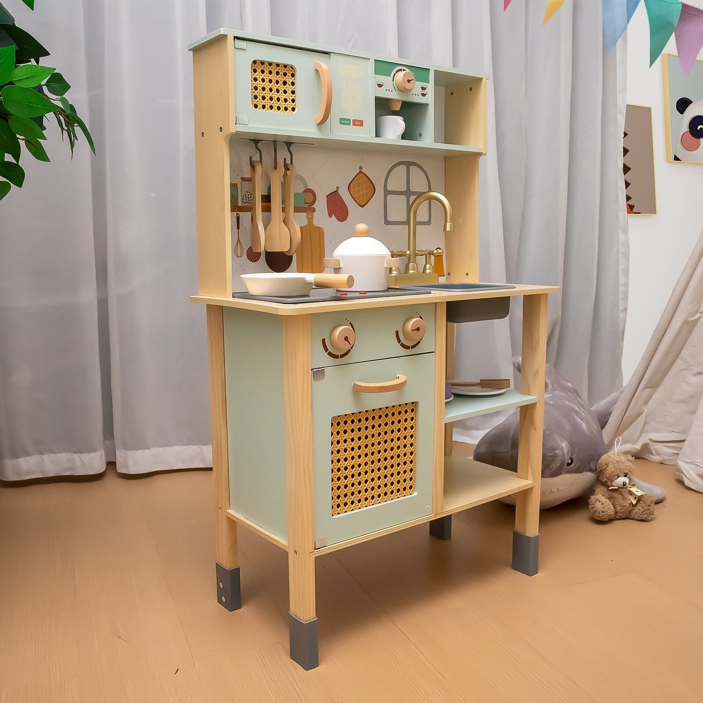 Pretend play kitchen