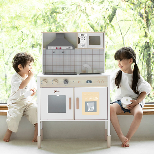 Pretend & Play Kitchen 5