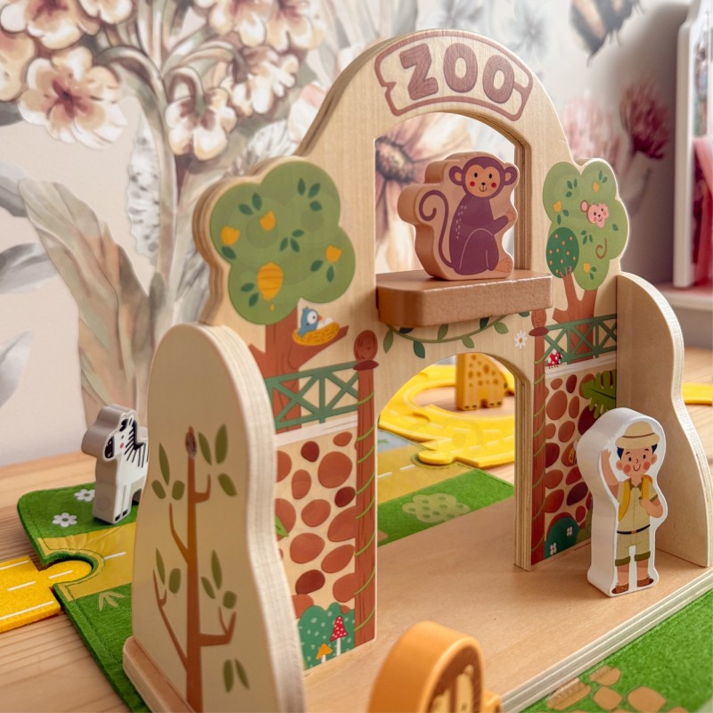 Zoo play set
