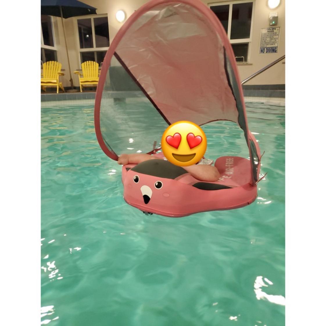 Mambobaby Float Deluxe with Canopy and Tail
